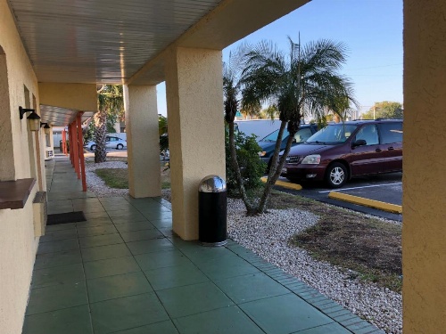 Sunset Inn- Fort Pierce, FL image 12