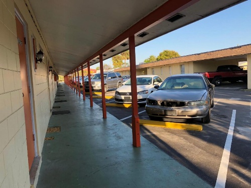 Sunset Inn- Fort Pierce, FL image 13