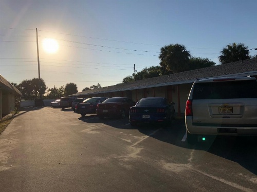 Sunset Inn- Fort Pierce, FL image 15