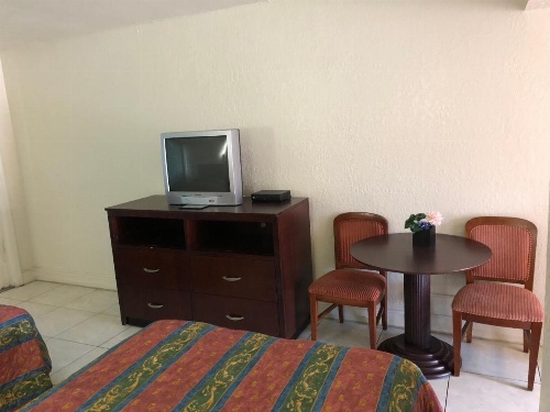 Sunset Inn- Fort Pierce, FL image 20