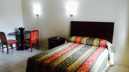 Sunset Inn- Fort Pierce, FL image 30