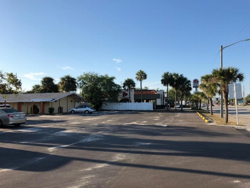 Sunset Inn- Fort Pierce, FL image 6